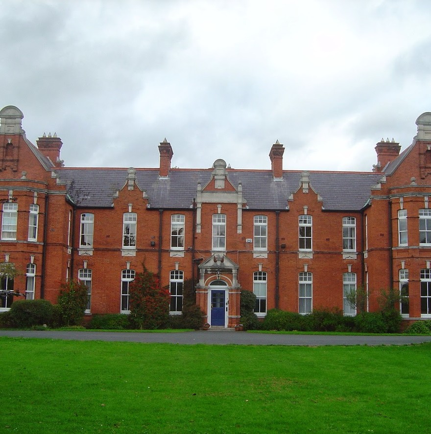 Fresh approaches and integration  of academic and practical elements  praised in CITI/TCD review